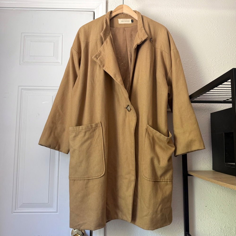 URSA MINOR tan camel silk wool button up long sleeve thigh length over coat
